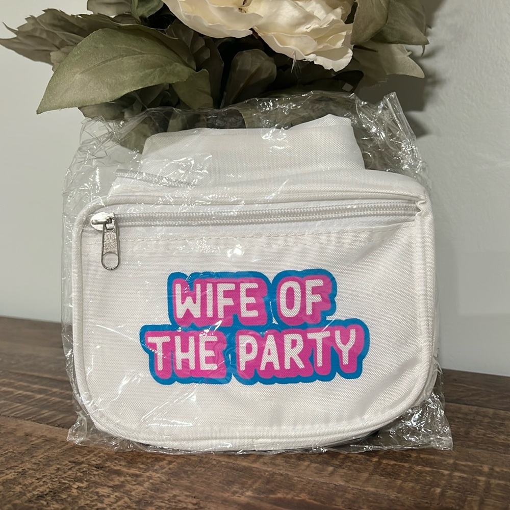 NWT Wife of the Party Fannypack
